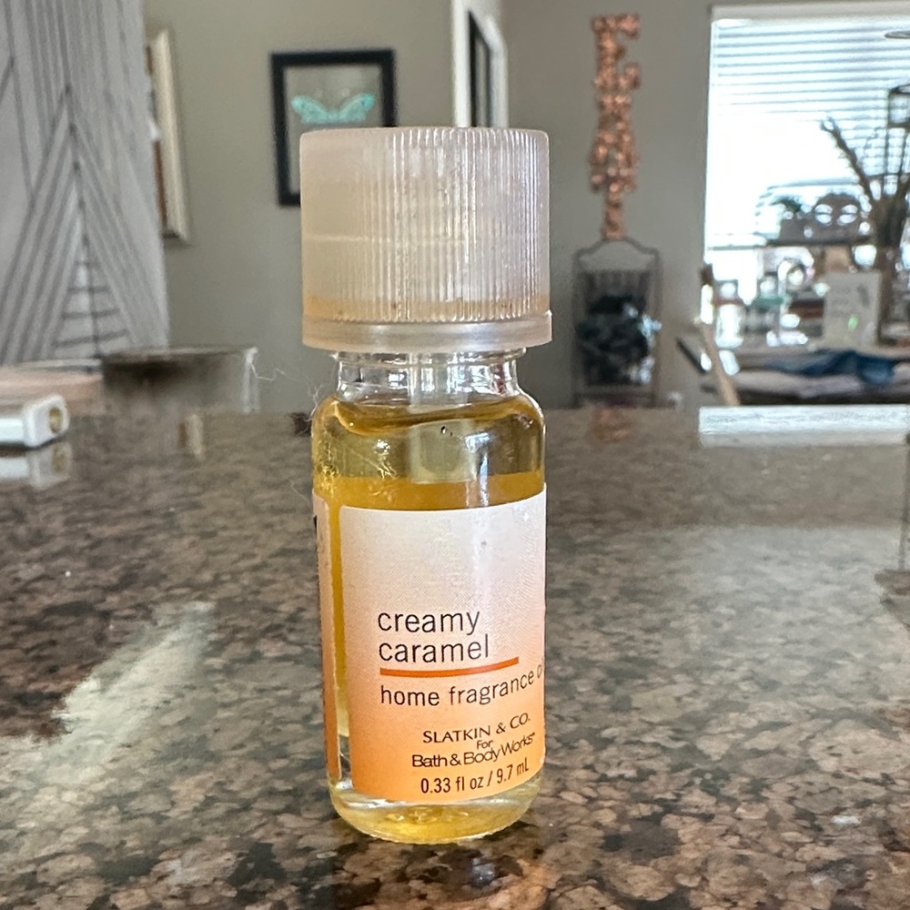 Slatkin & Co. Creamy Caramel Home Fragrance Oil